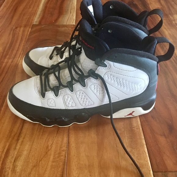 Air Jordan’s - Picture 2 of 4